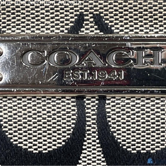 Excellent Coach purse - Picture 2 of 4